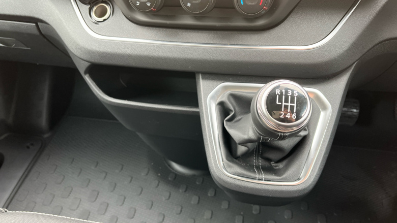 Renault Trafic Swb Diesel SL30 Blue dCi 150 Extra [Safety] Van